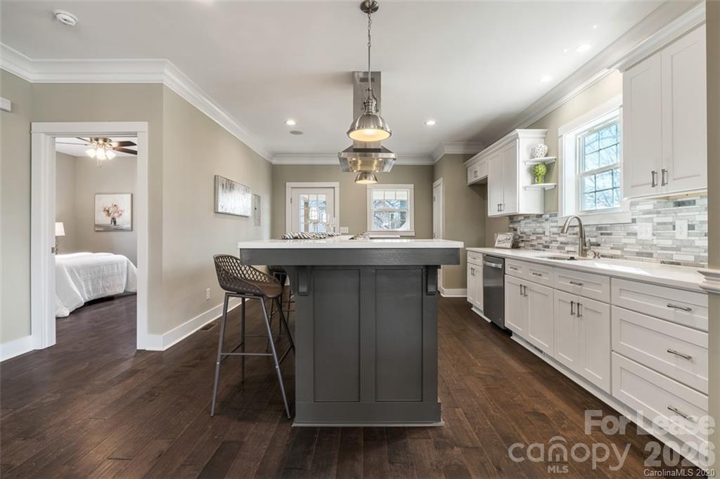 331 State Street Charlotte, NC 28208 - Photo 6 of 21