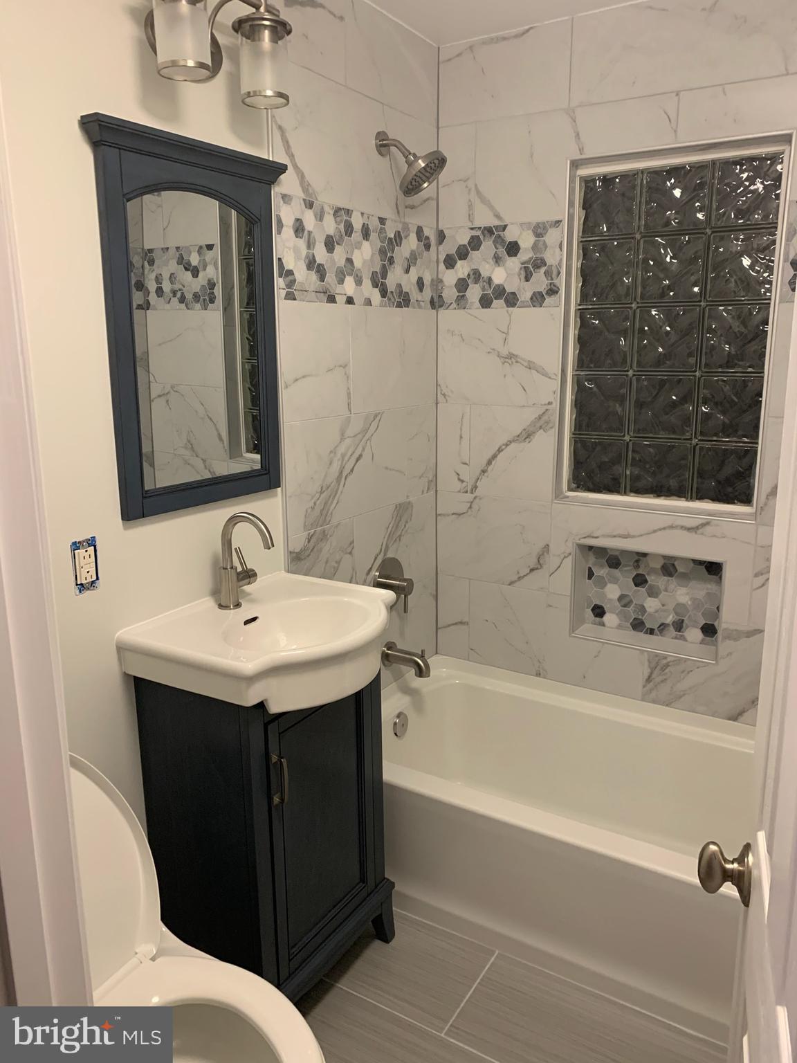 14308 Ferndale Road Woodbridge, VA 22193 - Photo 4 of 65 Completely Renovated Full Bath