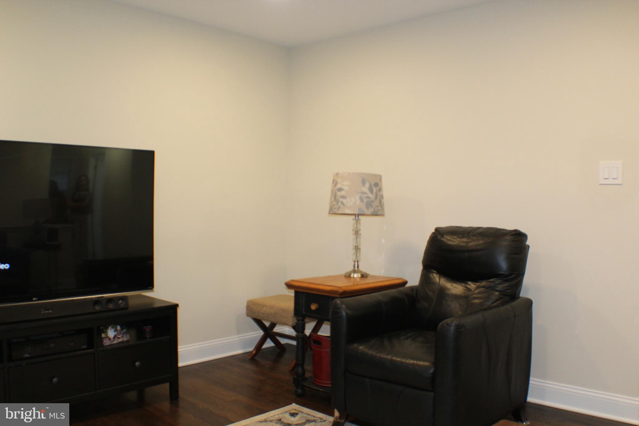 14308 Ferndale Road Woodbridge, VA 22193 - Photo 31 of 65 Gallery Image 31