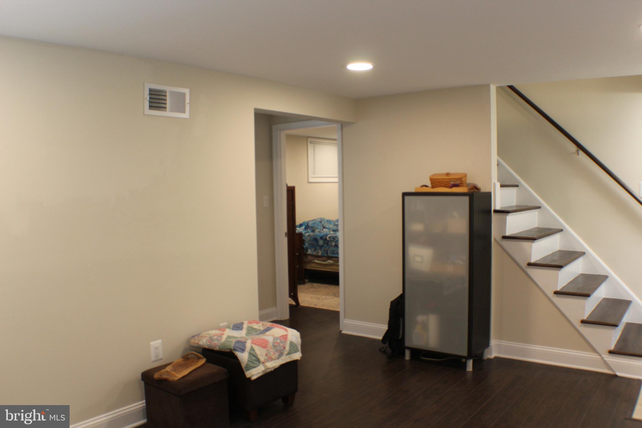 14308 Ferndale Road Woodbridge, VA 22193 - Photo 9 of 65 Owner's Bedroom and Bath Entrance Level