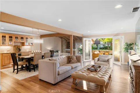 $2,195,000 | 306 Vista Trucha, Newport Beach, CA 92660