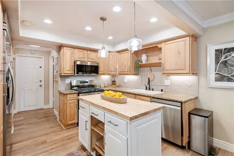 $2,195,000 | 306 Vista Trucha, Newport Beach, CA 92660