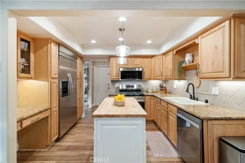 $2,195,000 | 306 Vista Trucha, Newport Beach, CA 92660