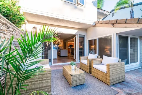 $2,195,000 | 306 Vista Trucha, Newport Beach, CA 92660