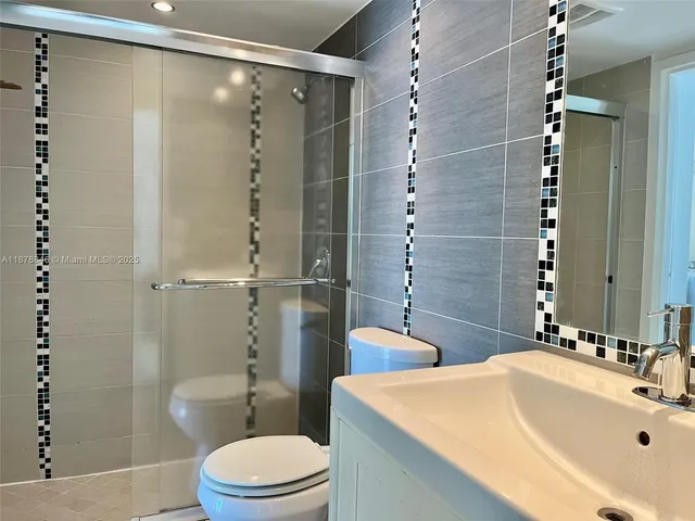 $3,000 | 7601 East Treasure Drive, Unit 2308, North Bay Village, FL 33141