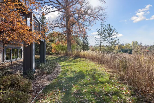 $3,695,000 | 425 Carpenters Point, Wayzata, MN 55391