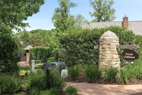 $3,695,000 | 425 Carpenters Point, Wayzata, MN 55391