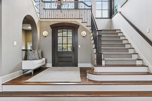 $3,695,000 | 425 Carpenters Point, Wayzata, MN 55391