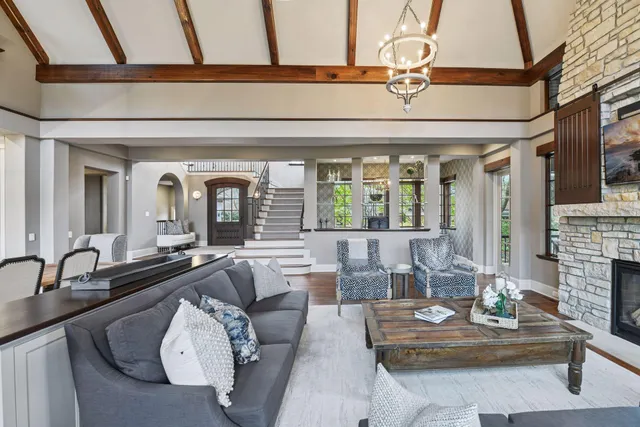 $3,695,000 | 425 Carpenters Point, Wayzata, MN 55391