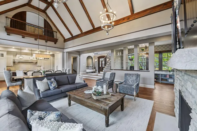 $3,695,000 | 425 Carpenters Point, Wayzata, MN 55391