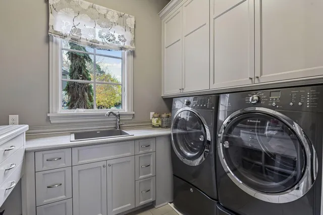 $3,695,000 | 425 Carpenters Point, Wayzata, MN 55391