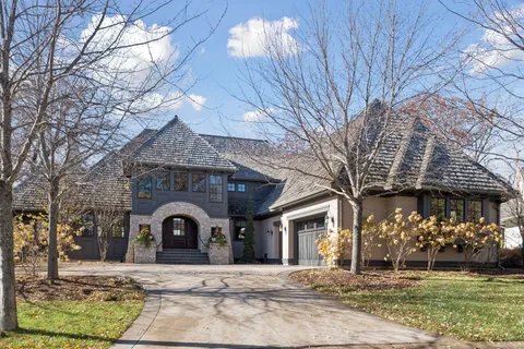 $3,695,000 | 425 Carpenters Point, Wayzata, MN 55391