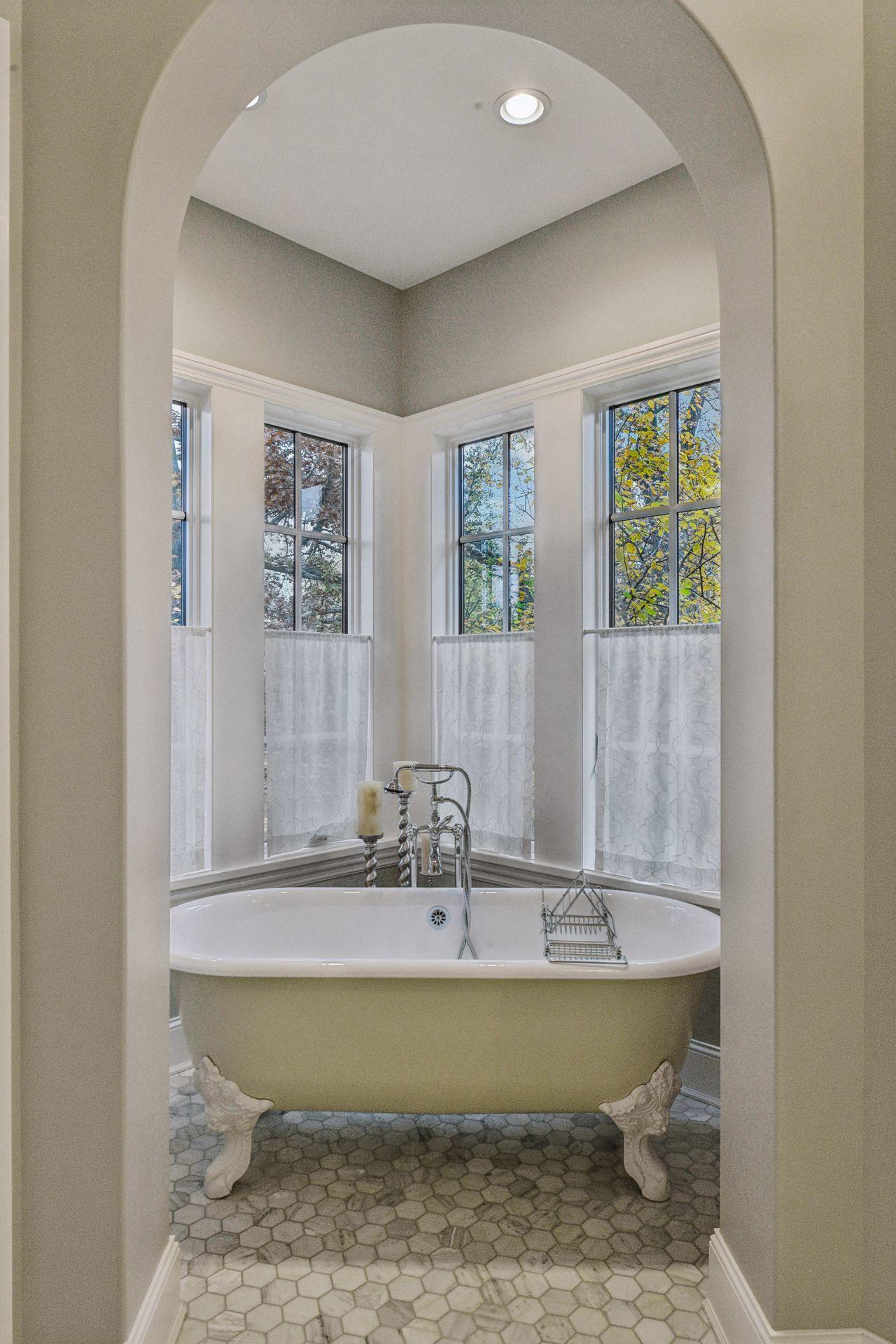 425 Carpenters Point Wayzata, MN 55391 - Photo 56 of 127