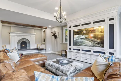 $3,695,000 | 425 Carpenters Point, Wayzata, MN 55391