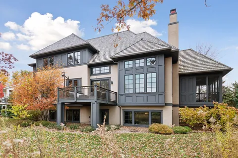 $3,695,000 | 425 Carpenters Point, Wayzata, MN 55391