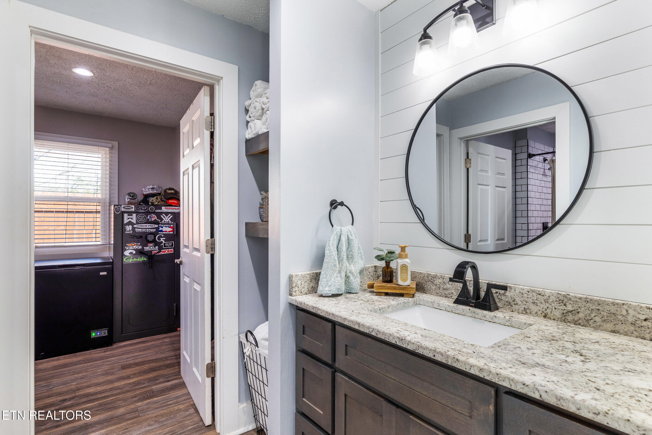 2007 1st Road Knoxville, TN 37914 - Photo 35 of 38 2007_1st_rd_0094