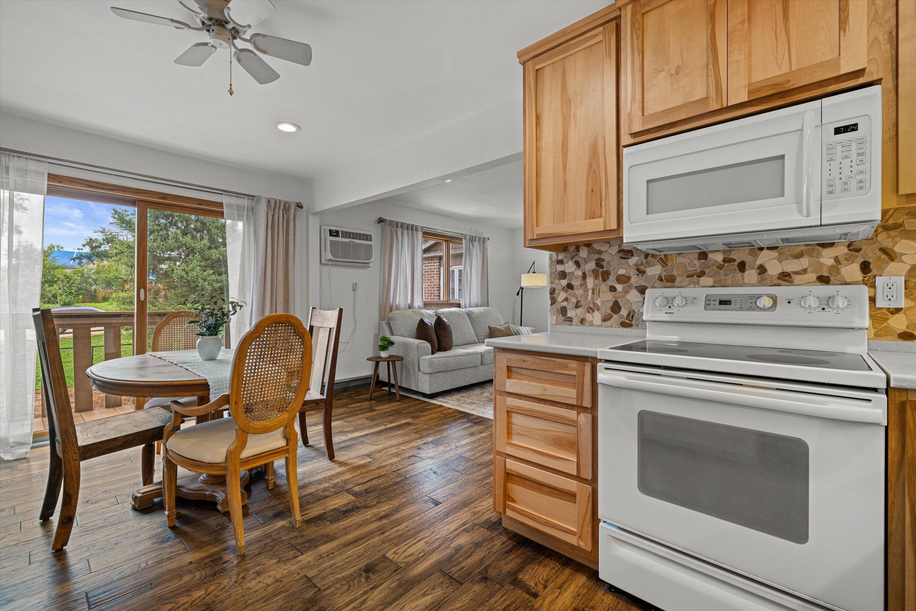 420 Racine Street, Unit 107 Waterford, WI 53185 - Photo 9 of 30 Kitchen & Dining