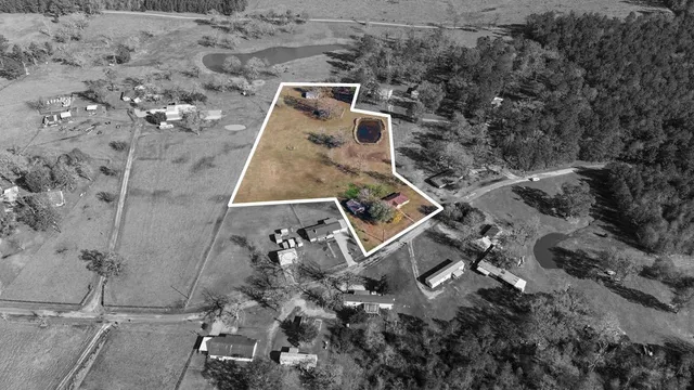 $299,000 | 956 Attaberry Road, Lufkin, TX 75901