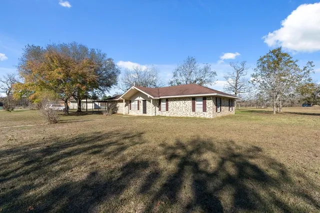 $299,000 | 956 Attaberry Road, Lufkin, TX 75901
