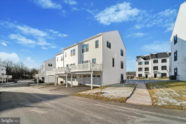 $3,300 | 208 River Birch Way, Exton, PA 19341