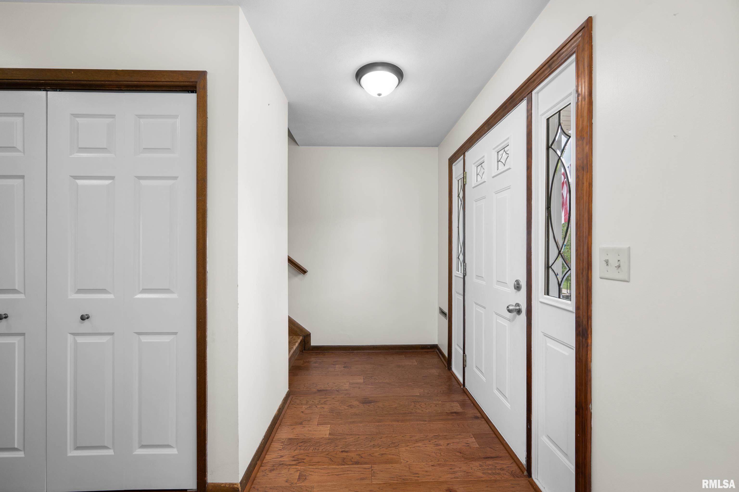 3542 56th St Place Moline, IL 61265 - Photo 4 of 26