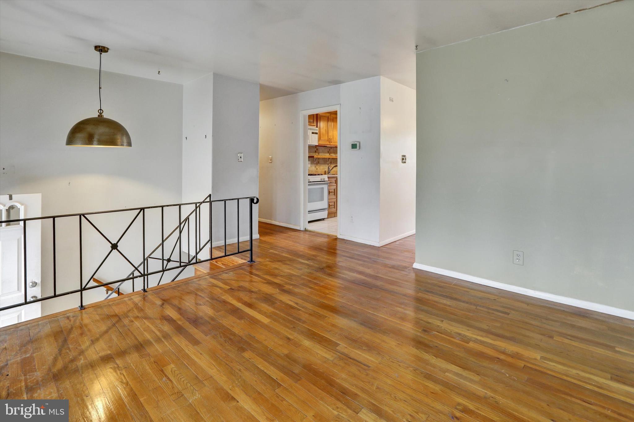 7103 Reno Road Baltimore, MD 21244 - Photo 3 of 46