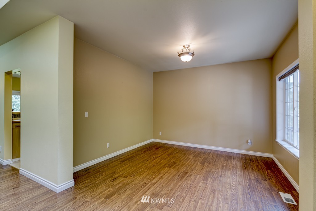 4140 Arvick Road Southeast Port Orchard, WA 98366 - Photo 3 of 23 Gallery Image 3