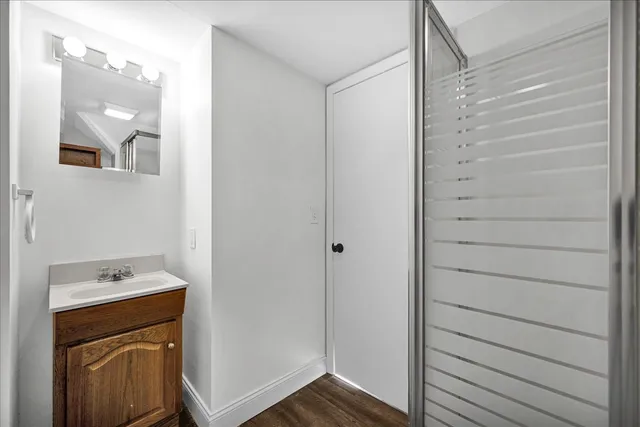 $179,900 | 340 East Baker Street, Bloomington, IL 61701