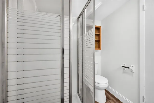 $179,900 | 340 East Baker Street, Bloomington, IL 61701