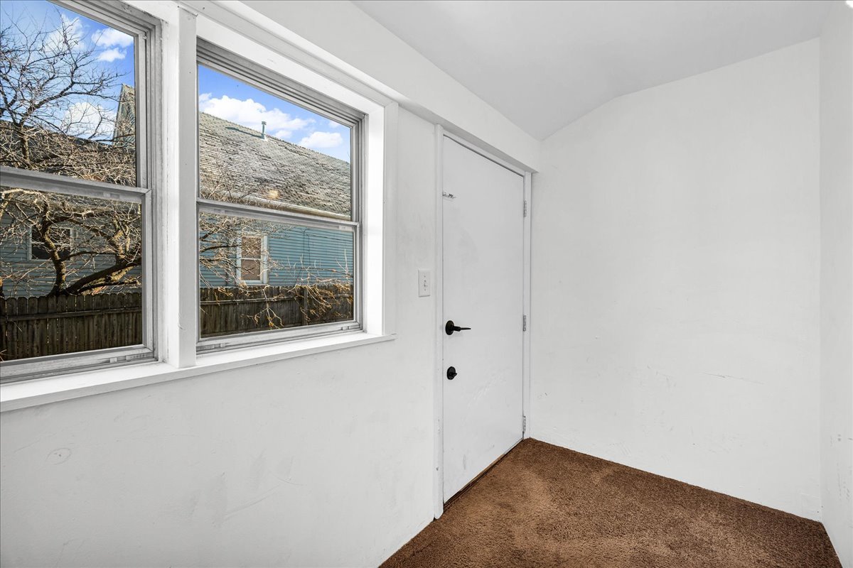 340 East Baker Street Bloomington, IL 61701 - Photo 22 of 28 a view of a small space