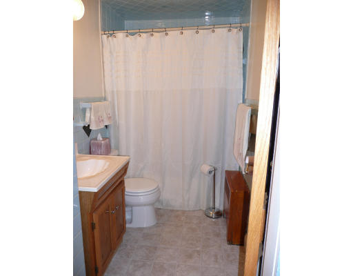 17 Arcadia Road Billerica, MA 01821 - Photo 7 of 9 Gallery Image 7