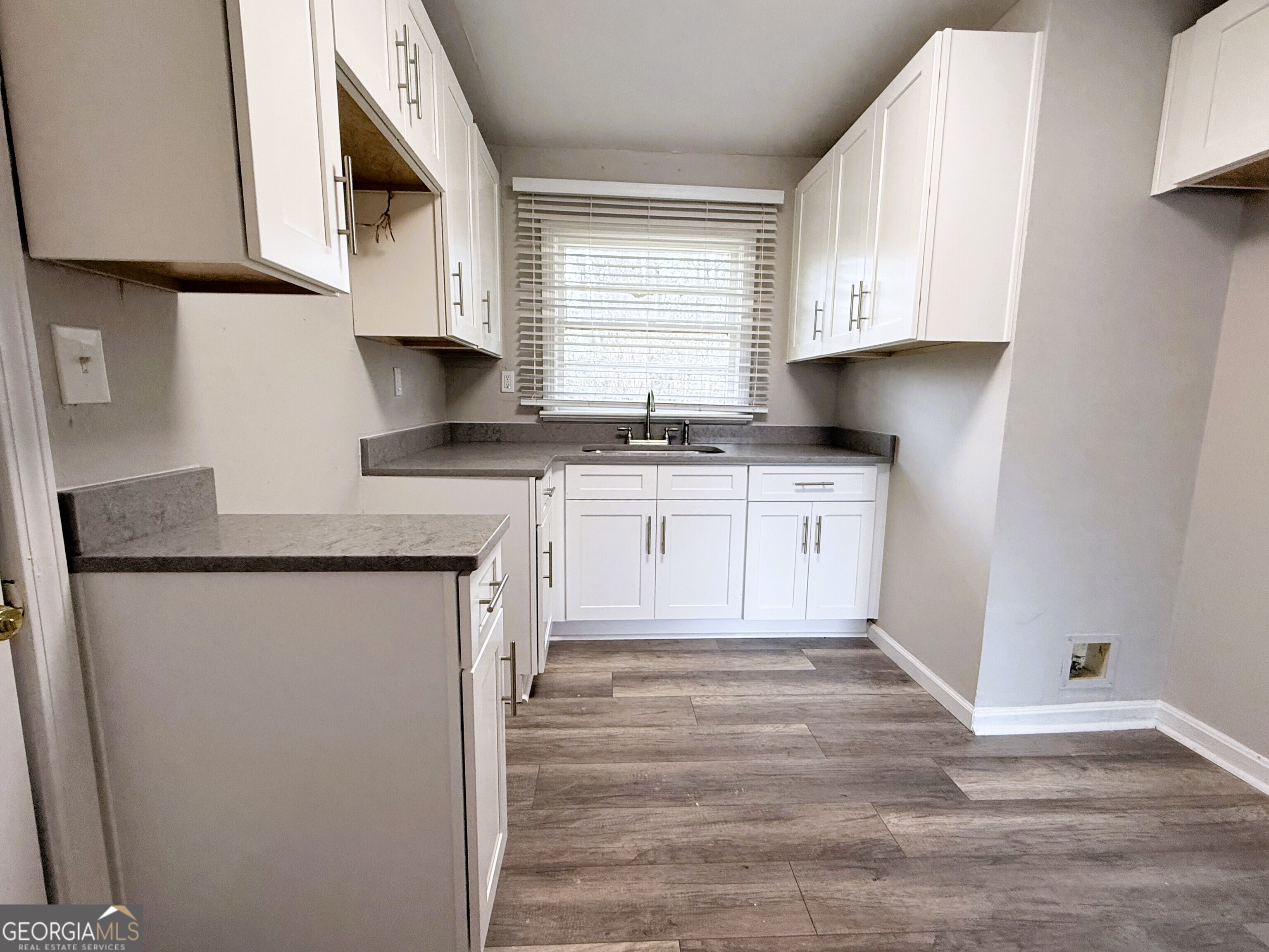 5190 White Boulevard Southwest Mableton, GA 30126 - Photo 3 of 11