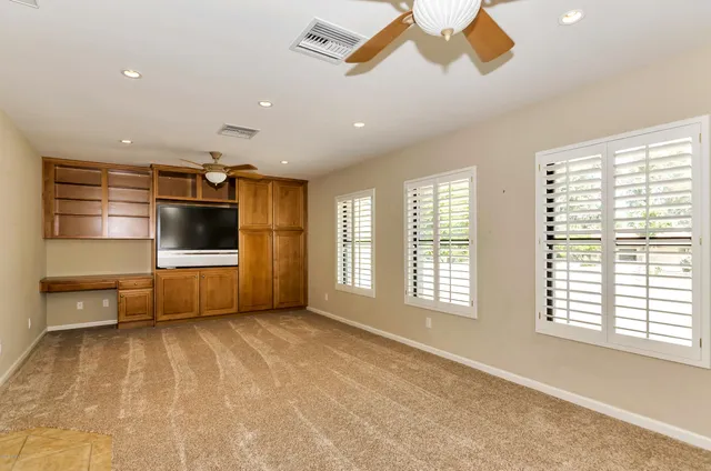 $7,800 | 8818 North 47th Place, Phoenix, AZ 85028