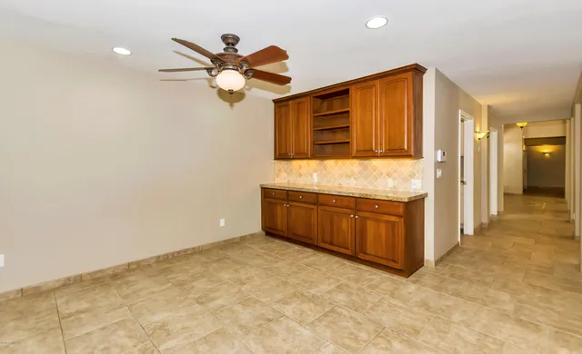 $7,800 | 8818 North 47th Place, Phoenix, AZ 85028