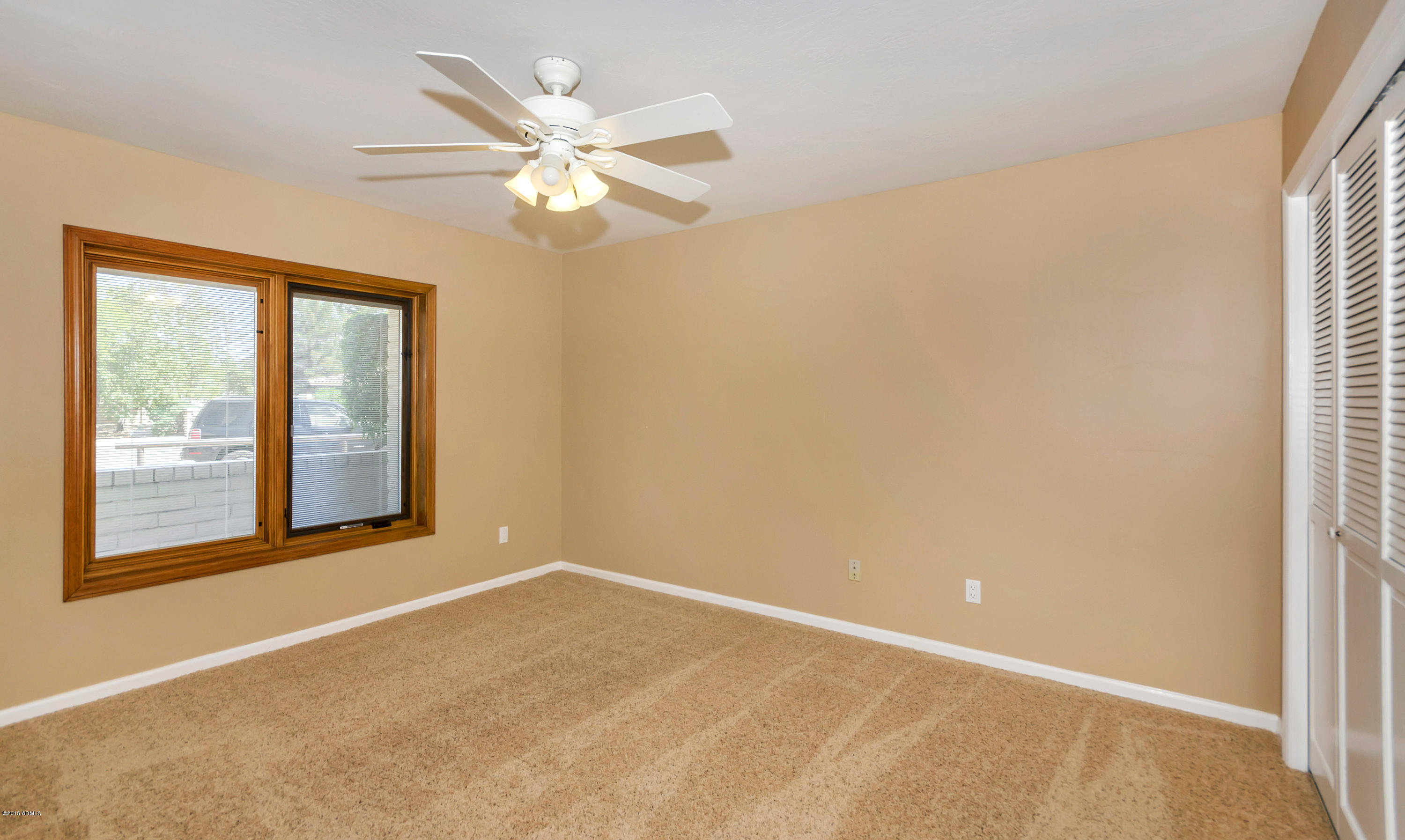 8818 North 47th Place Phoenix, AZ 85028 - Photo 30 of 40 29_bed2.jpg