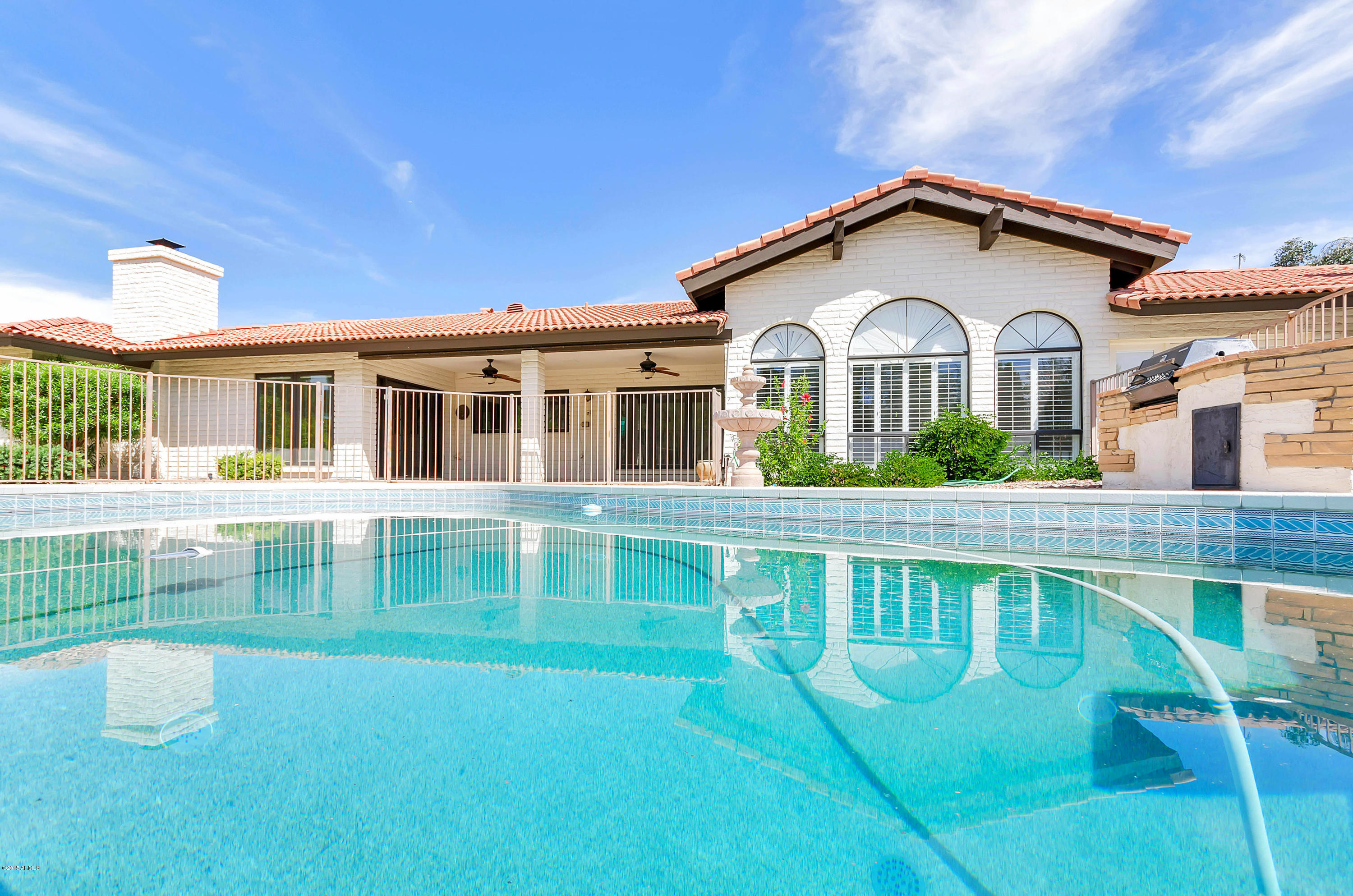 8818 North 47th Place Phoenix, AZ 85028 - Photo 38 of 40 38_backyard.jpg