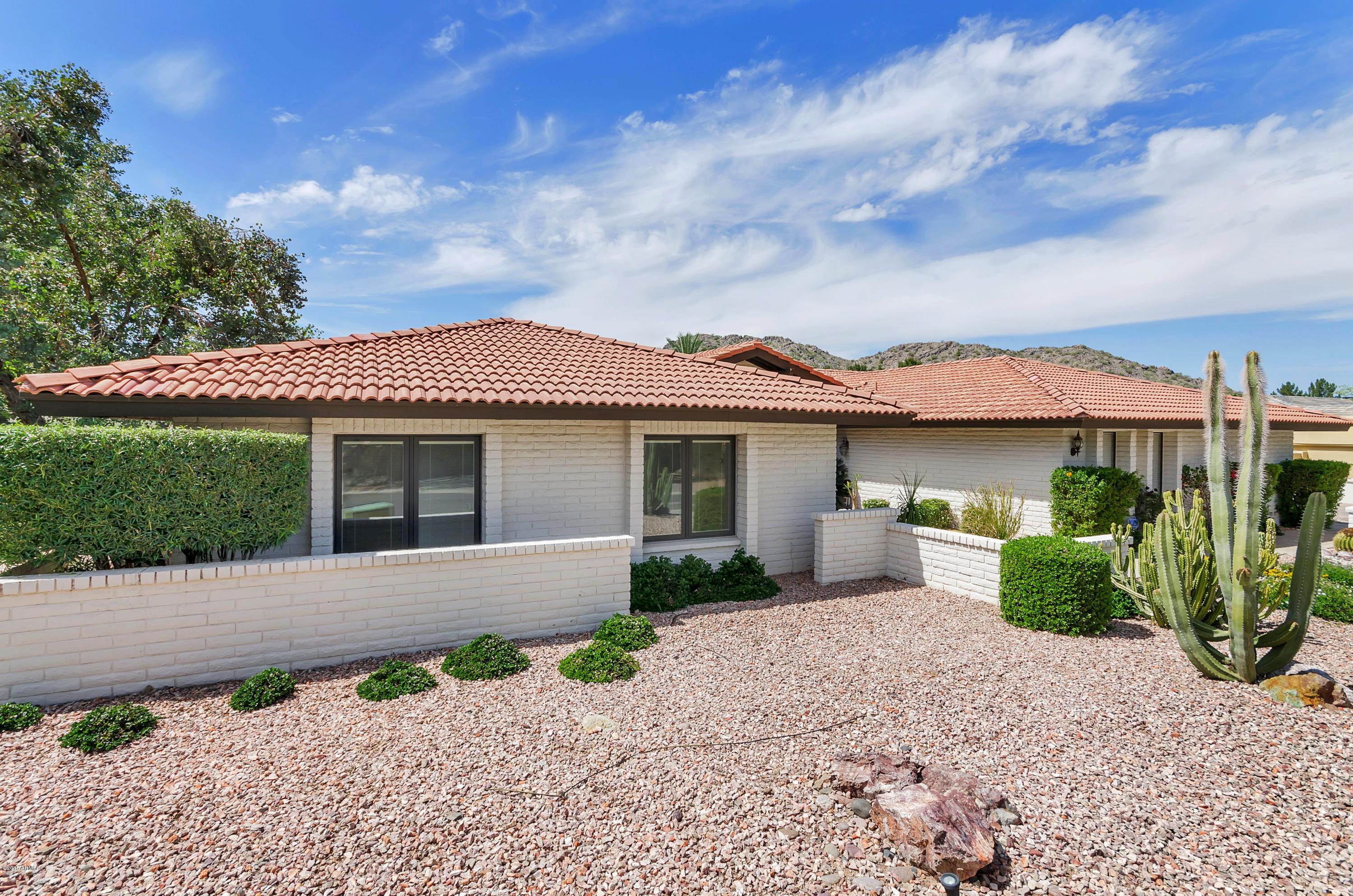 8818 North 47th Place Phoenix, AZ 85028 - Photo 5 of 40 01_front_left.jpg