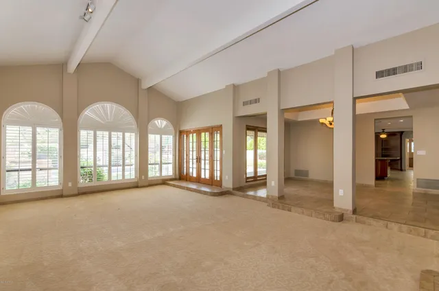 $7,800 | 8818 North 47th Place, Phoenix, AZ 85028