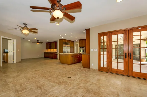 $7,800 | 8818 North 47th Place, Phoenix, AZ 85028