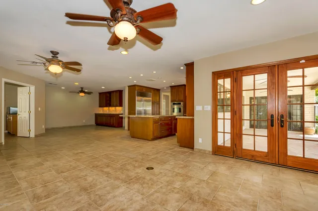 $7,800 | 8818 North 47th Place, Phoenix, AZ 85028