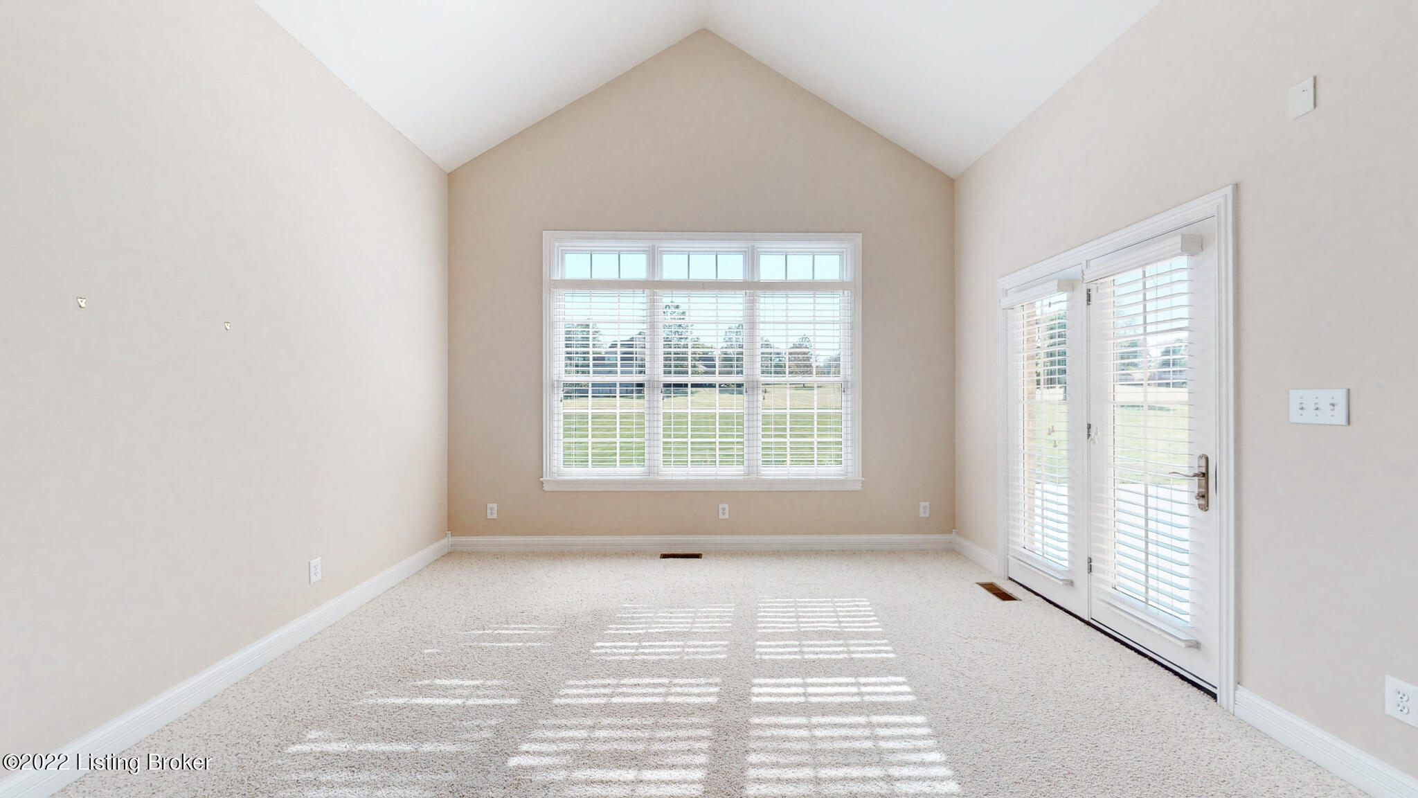 3202 Overlook Ridge Road Prospect, KY 40059 - Photo 18 of 61 Primary Bedroom Sitting Area