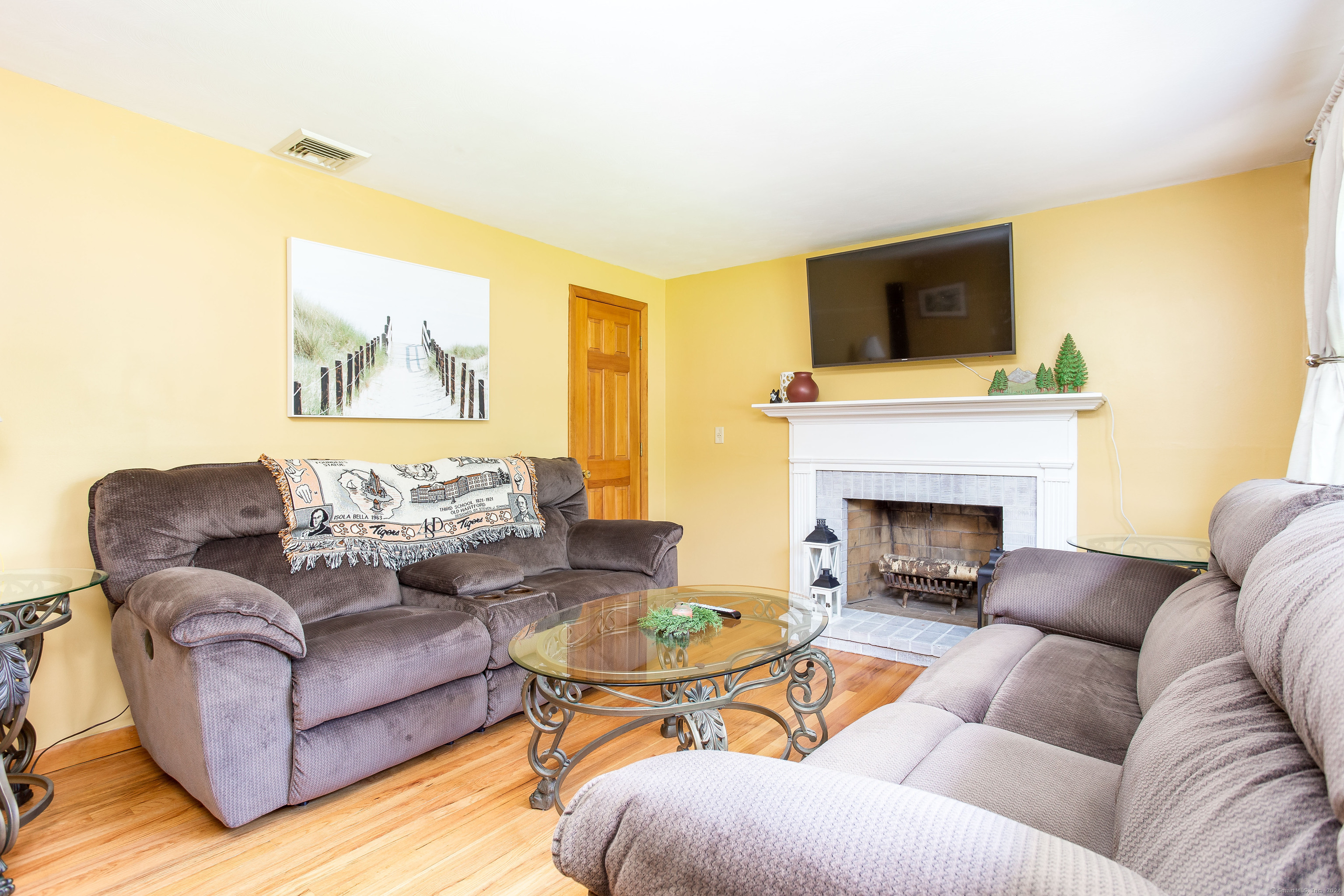 2791 Ellington Road South Windsor, CT 06074 - Photo 12 of 33