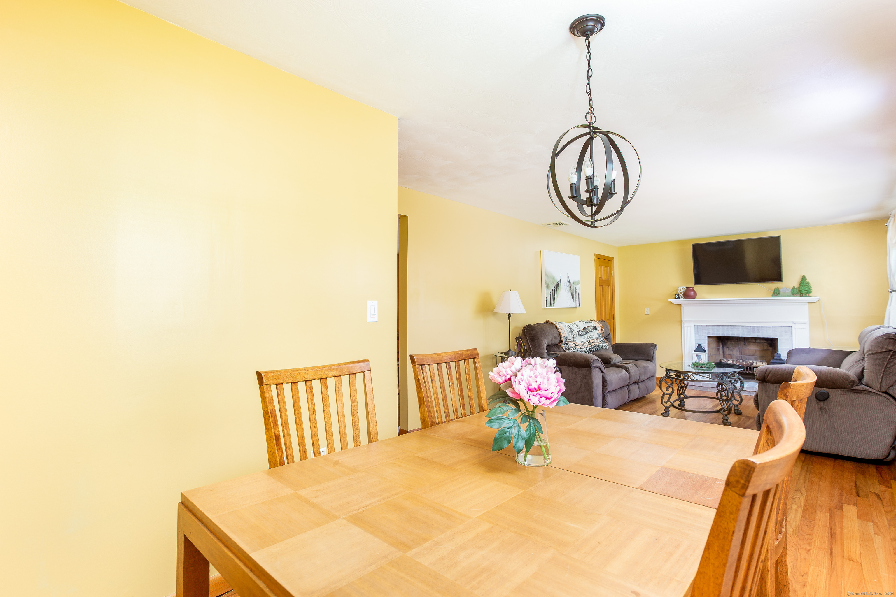 2791 Ellington Road South Windsor, CT 06074 - Photo 14 of 33