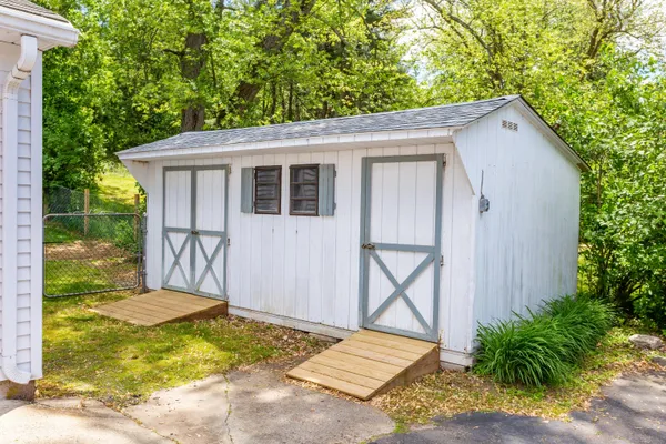 $3,000 | 2791 Ellington Road, South Windsor, CT 06074