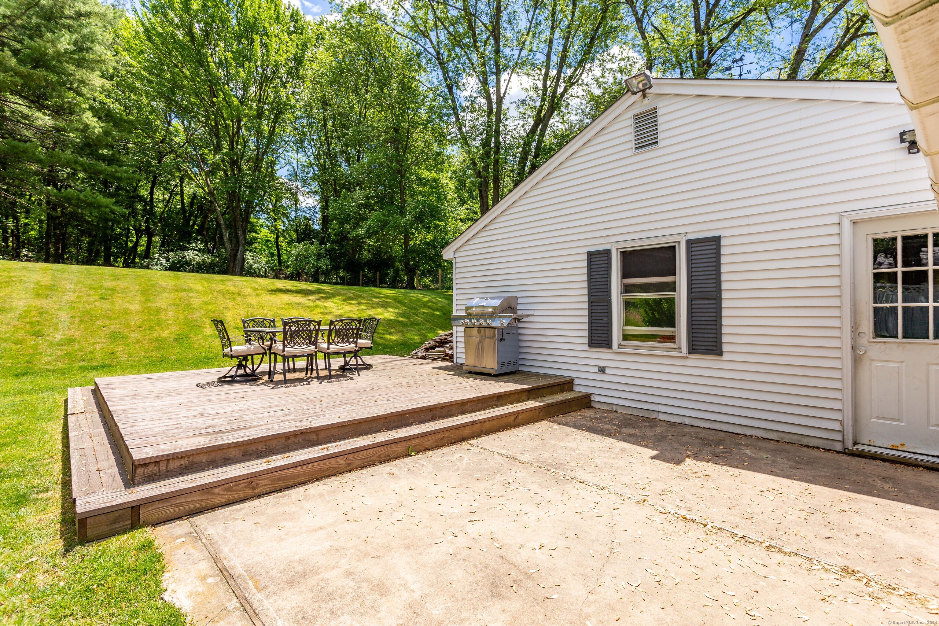 2791 Ellington Road South Windsor, CT 06074 - Photo 31 of 33