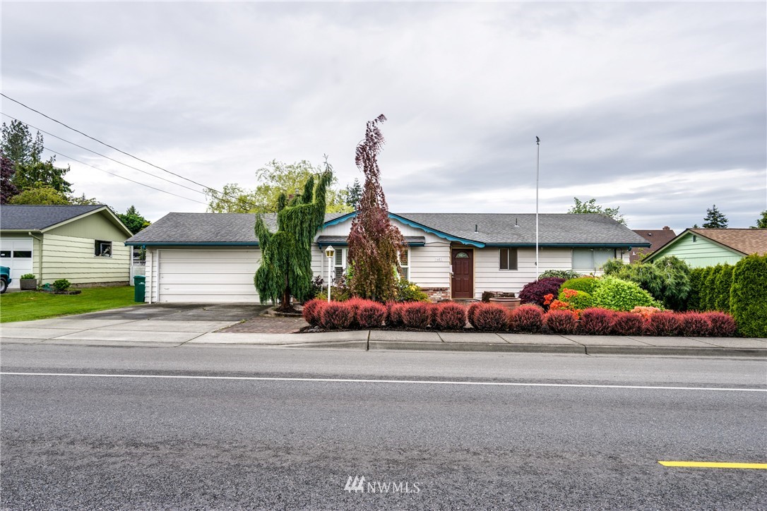 1021 North Laventure Road Mount Vernon, WA 98273 - Photo 2 of 23 Gallery Image 2