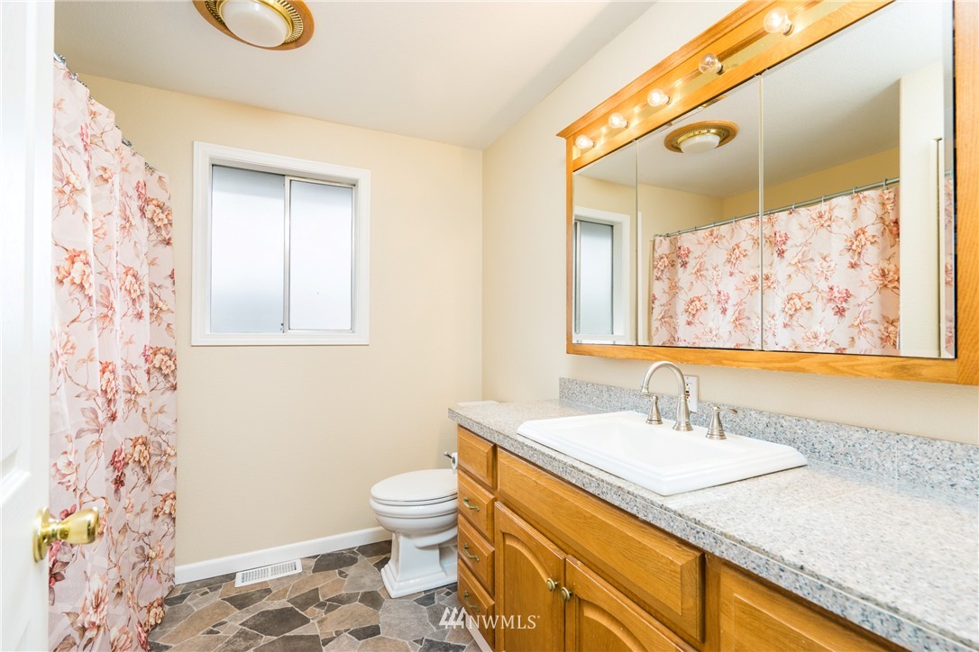 1021 North Laventure Road Mount Vernon, WA 98273 - Photo 9 of 23 Gallery Image 9