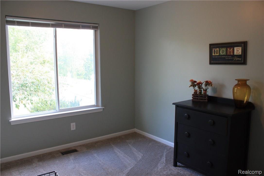 51550 Sass Road New Baltimore, MI 48047 - Photo 16 of 23 IMG_9817.JPG