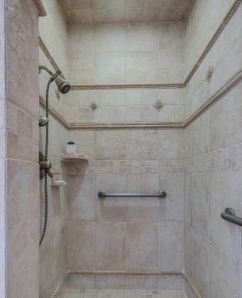 423 Ridgecrest Lane Lebanon, TN 37087 - Photo 27 of 50 a bathroom with a shower