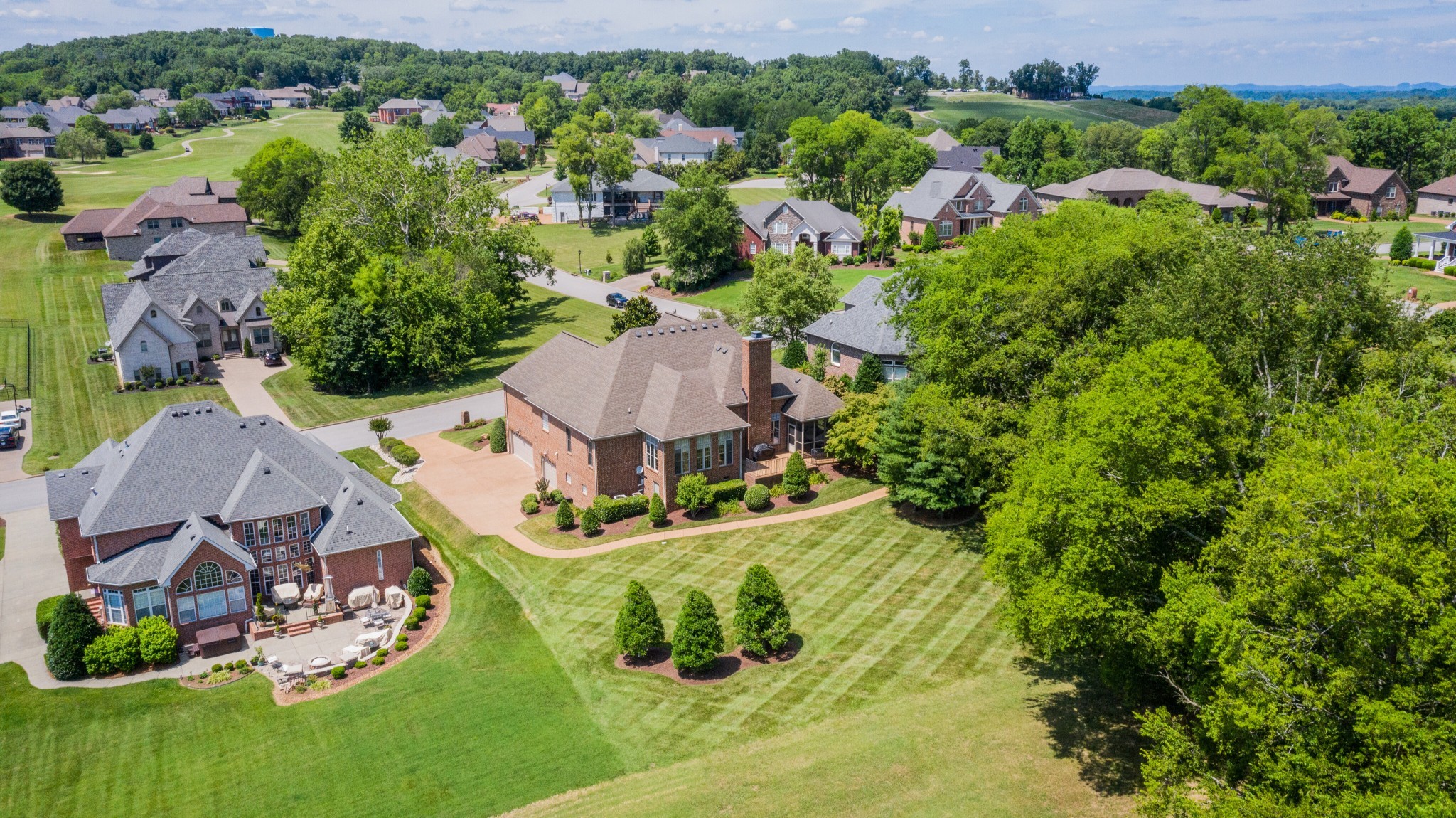 423 Ridgecrest Lane Lebanon, TN 37087 - Photo 48 of 50 an aerial view of residential houses with outdoor space and trees